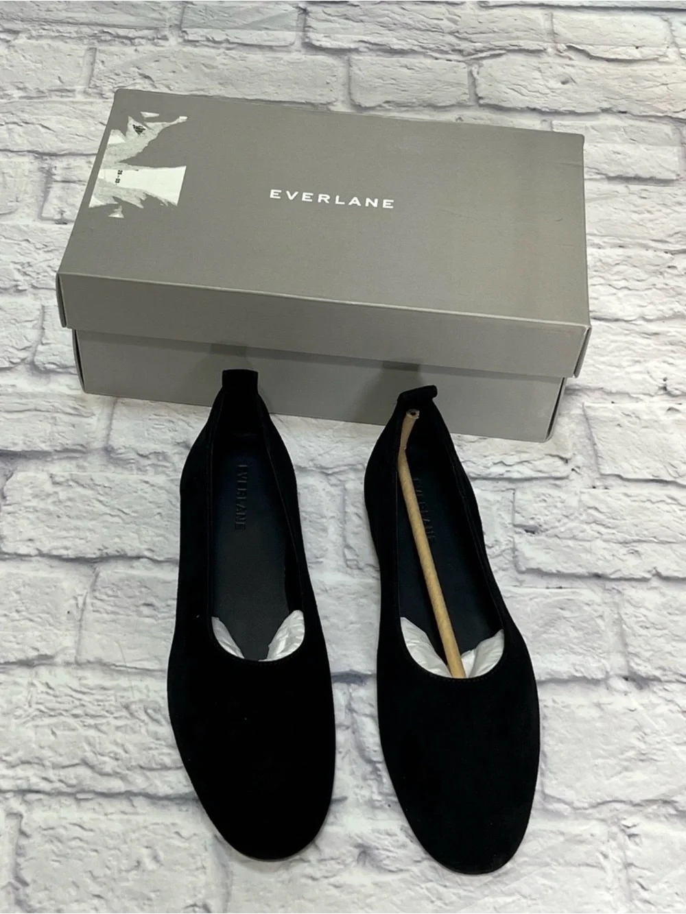 NWT Everlane Day Glove Black Suede Ballet Flats 8.5 New Almond Toe Shoes - Picture 4 of 6